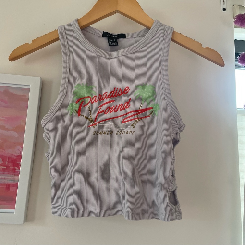 Forever 21 Gray Graphic Crop Top